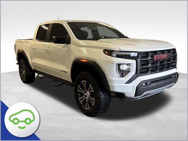 Photo of 2023 Summit White GMC Canyon