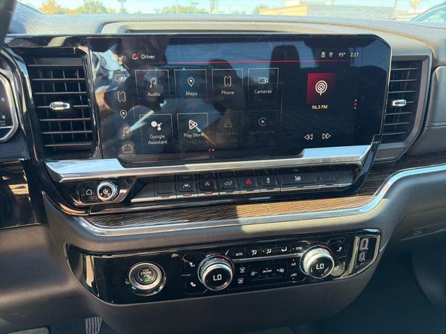 Photo of 2024 Onyx Black GMC Sierra 1500