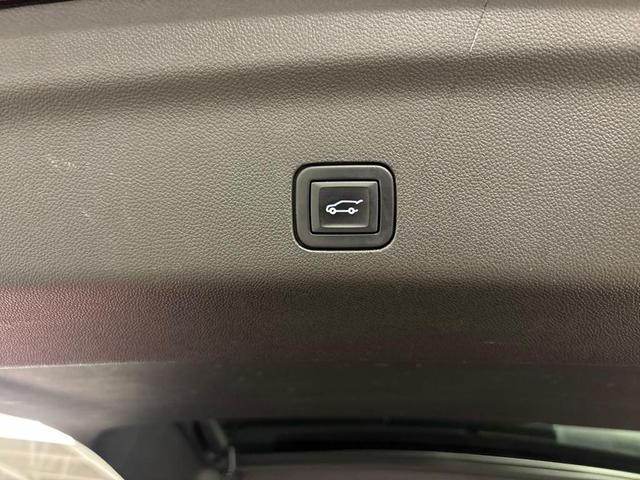 Photo of 2022 Midnight Blue Metallic GMC Yukon