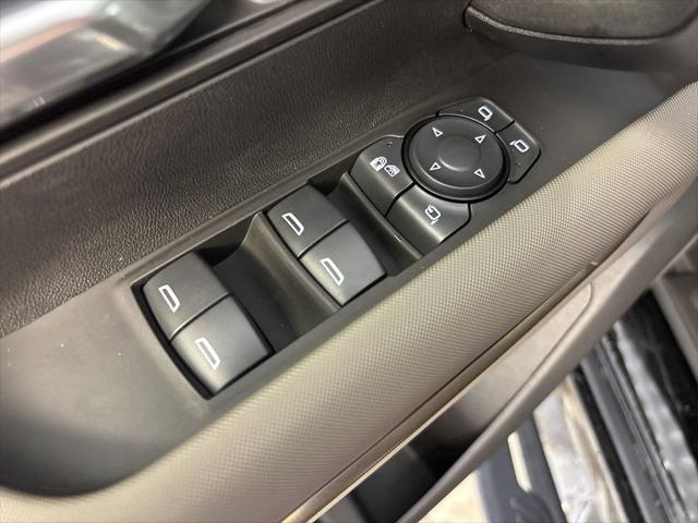 Photo of 2025 Void Black GMC HUMMER EV Pickup