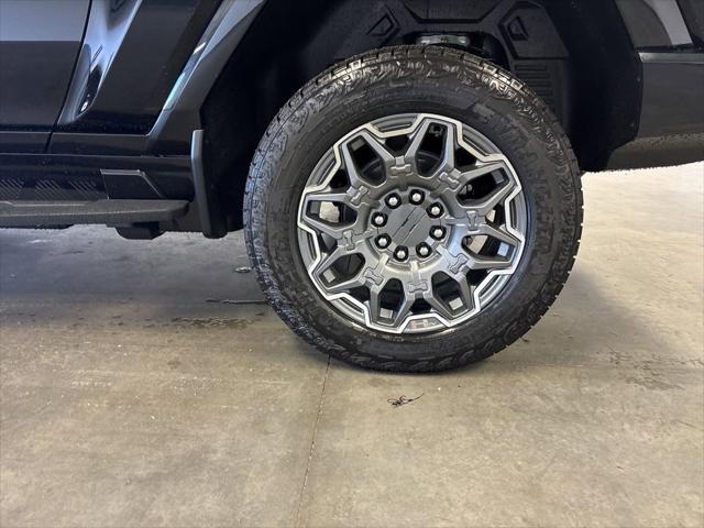 Photo of 2025 Void Black GMC HUMMER EV Pickup