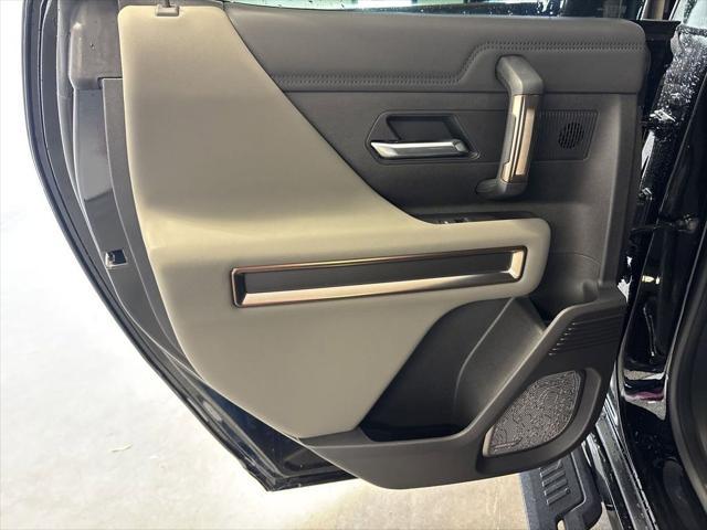 Photo of 2025 Void Black GMC HUMMER EV Pickup