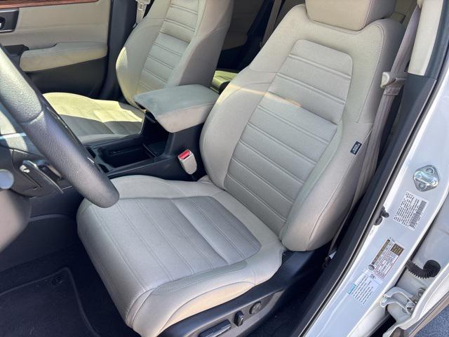 Photo of 2021 Platinum White Pearl Honda CR-V Hybrid