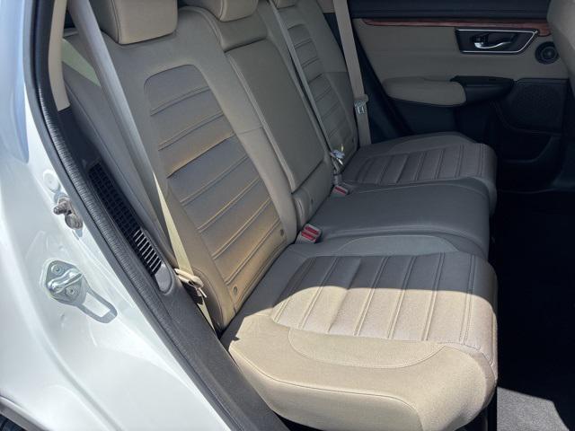 Photo of 2021 Platinum White Pearl Honda CR-V Hybrid