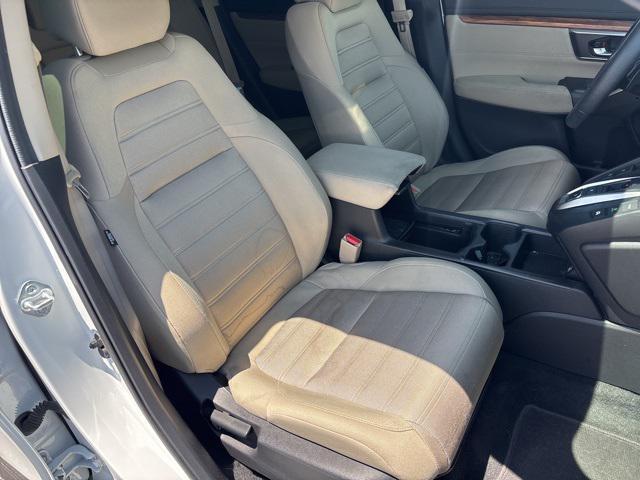 Photo of 2021 Platinum White Pearl Honda CR-V Hybrid