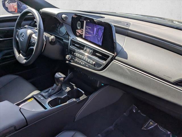 Photo of 2025 Cloudburst Gray Lexus ES 300h