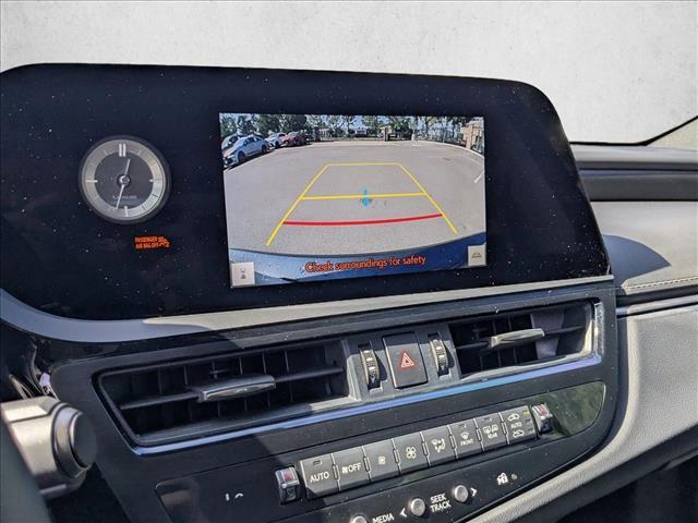 Photo of 2025 Cloudburst Gray Lexus ES 300h