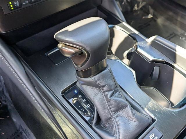 Photo of 2025 Cloudburst Gray Lexus ES 300h