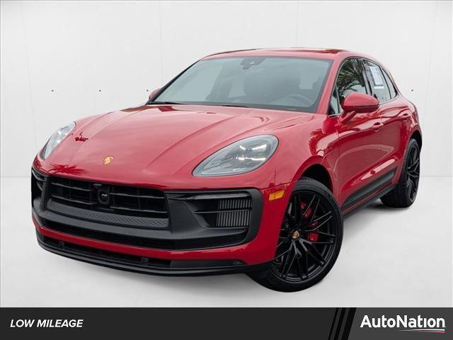 Photo of 2025 Red Porsche Macan