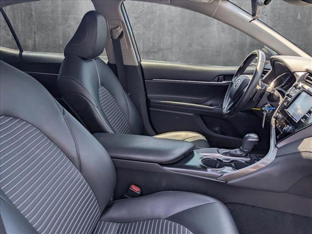 Photo of 2019 Predawn Gray Mica Toyota Camry