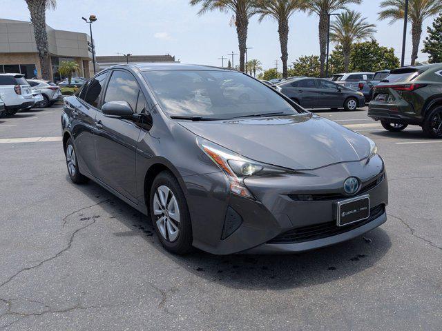 Photo of 2018 Magnetic Gray Metallic Toyota Prius