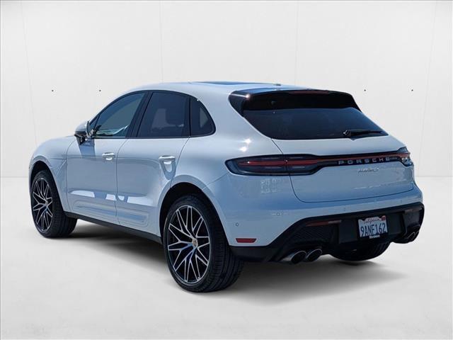 Photo of 2022 White Porsche Macan