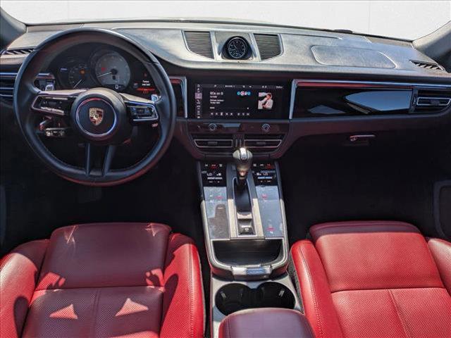 Photo of 2022 White Porsche Macan