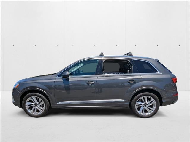 Photo of 2022 Samurai Gray Metallic Audi Q7