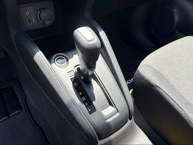 Photo of 2025 Electric Blue Metallic Nissan Kicks