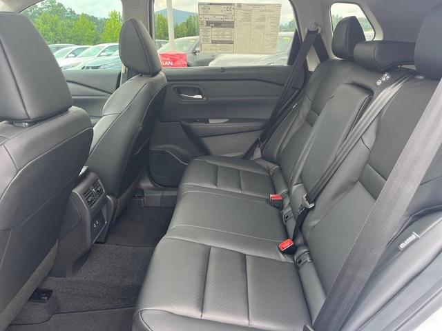 Photo of 2025 Everest White Pearl Nissan Rogue