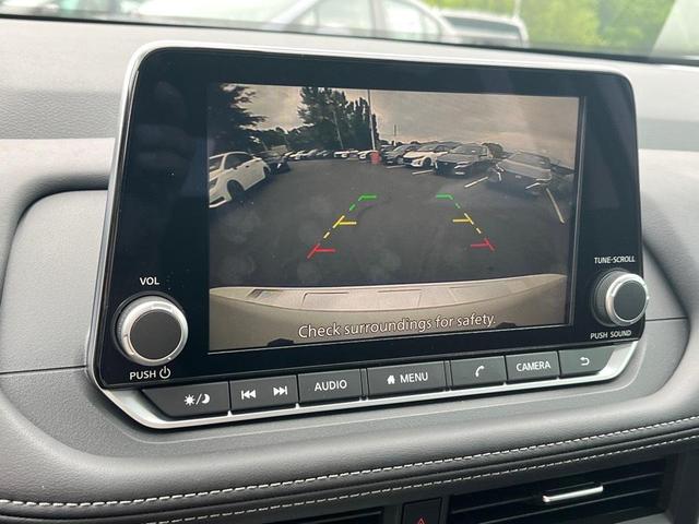 Photo of 2025 Everest White Pearl Nissan Rogue