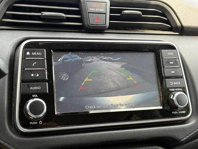 Photo of 2022 Gun Metallic Nissan Versa