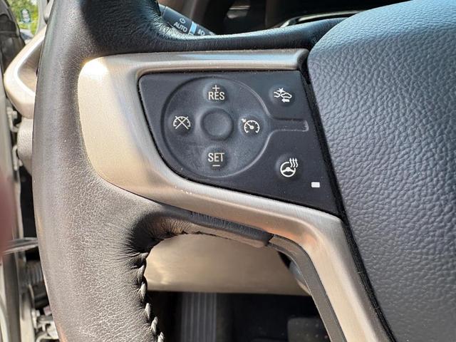Photo of 2017 Quicksilver Metallic GMC Acadia