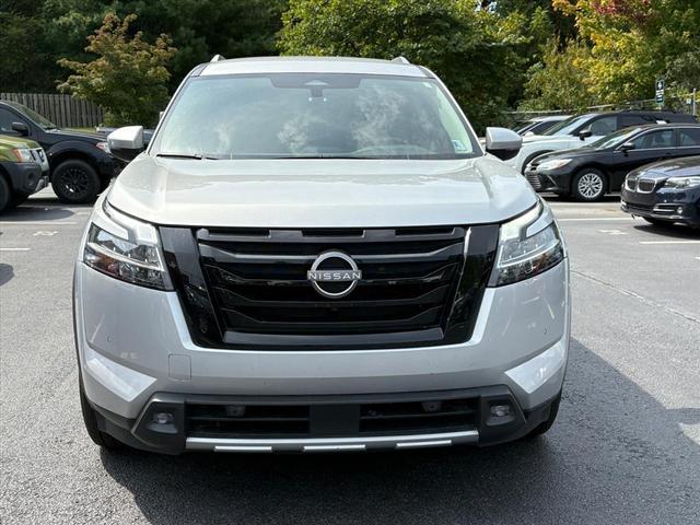 Photo of 2022 Brilliant Silver Metallic Nissan Pathfinder