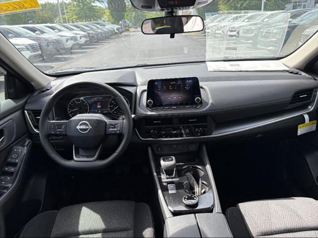 Photo of 2025 Deep Ocean Blue Pearl Nissan Rogue