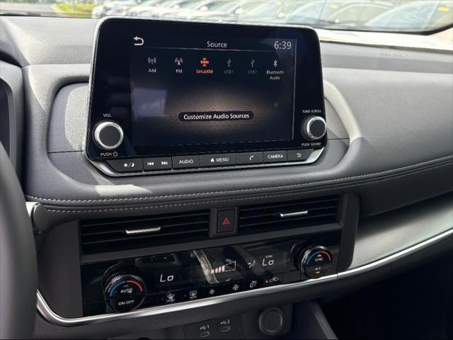 Photo of 2025 Deep Ocean Blue Pearl Nissan Rogue