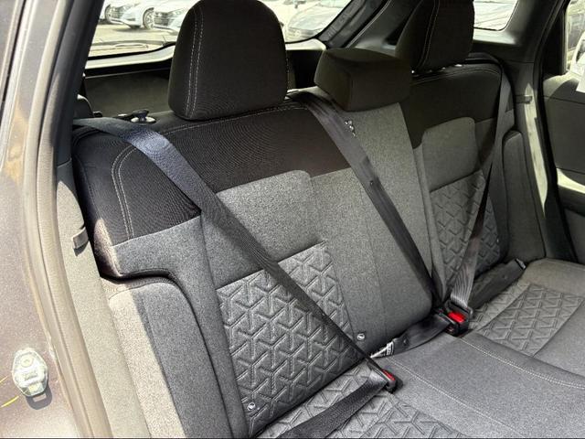 Photo of 2025 Gun Metallic Nissan Kicks