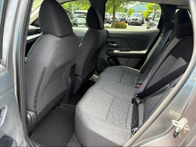Photo of 2025 Gun Metallic Nissan Kicks