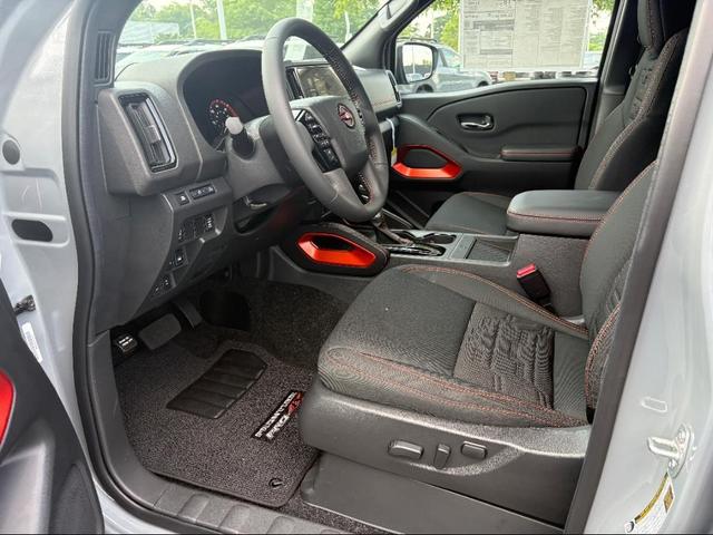 Photo of 2025 Boulder Gray Pearl Nissan Frontier
