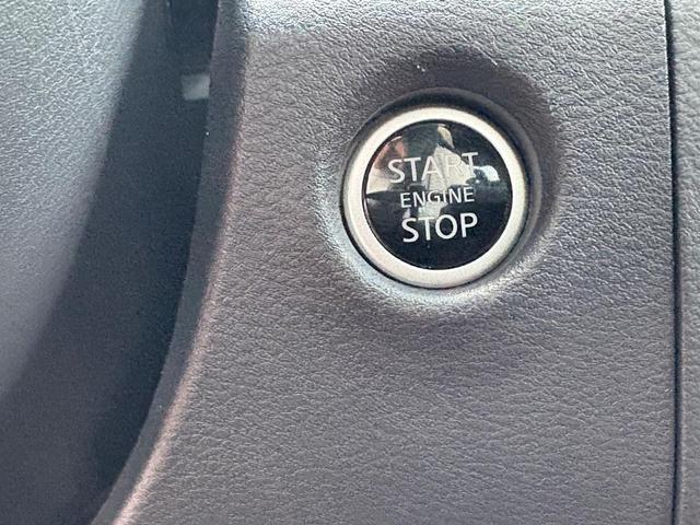 Photo of 2025 Boulder Gray Pearl Nissan Frontier