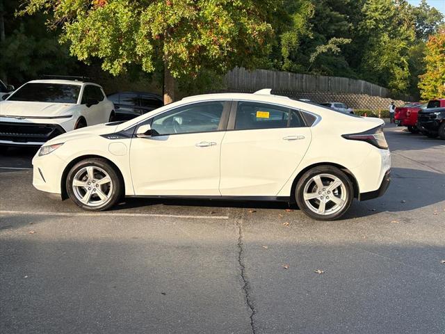 Photo of 2017 Summit White Chevrolet Volt