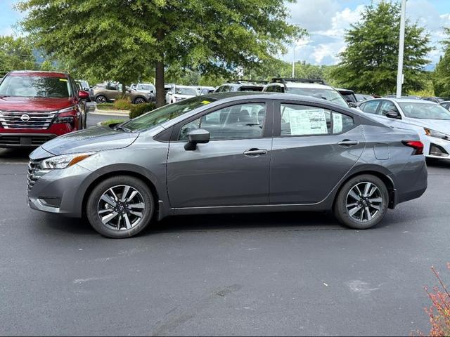 Photo of 2025 Gun Metallic Nissan Versa