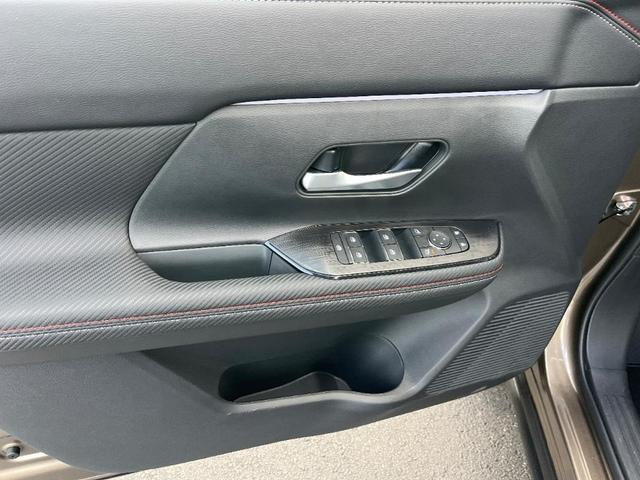 Photo of 2025 Canyon Bronze Metallic Nissan Kicks