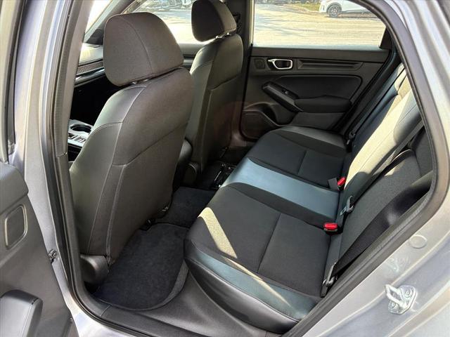 Photo of 2022 Silver Metallic Honda Civic