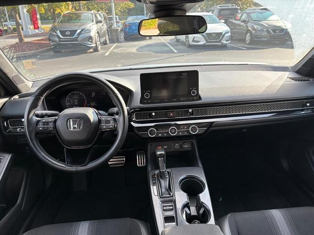 Photo of 2022 Silver Metallic Honda Civic