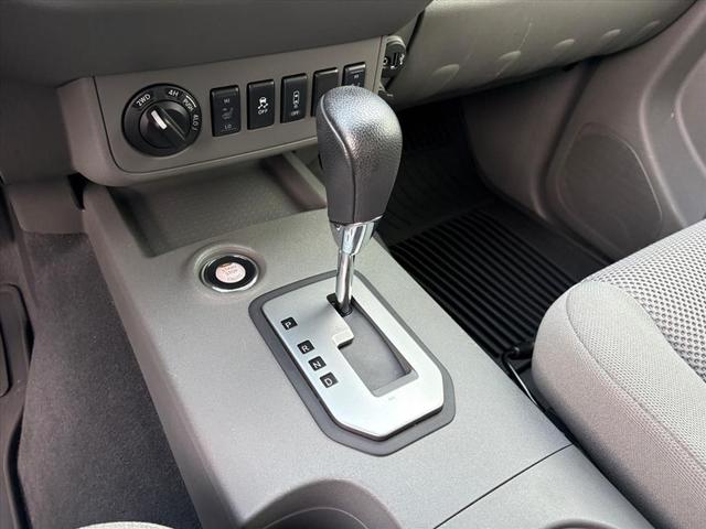 Photo of 2020 Arctic Blue Metallic Nissan Frontier
