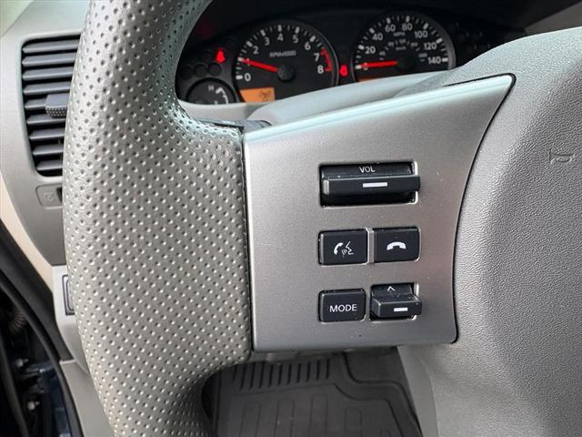 Photo of 2020 Arctic Blue Metallic Nissan Frontier
