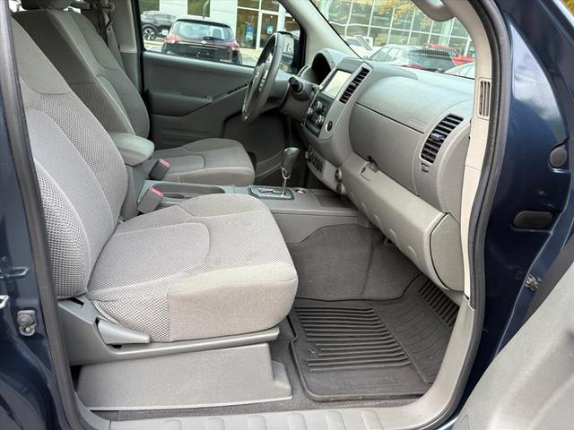 Photo of 2020 Arctic Blue Metallic Nissan Frontier