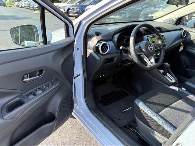 Photo of 2025 Gray Sky Pearl Nissan Versa