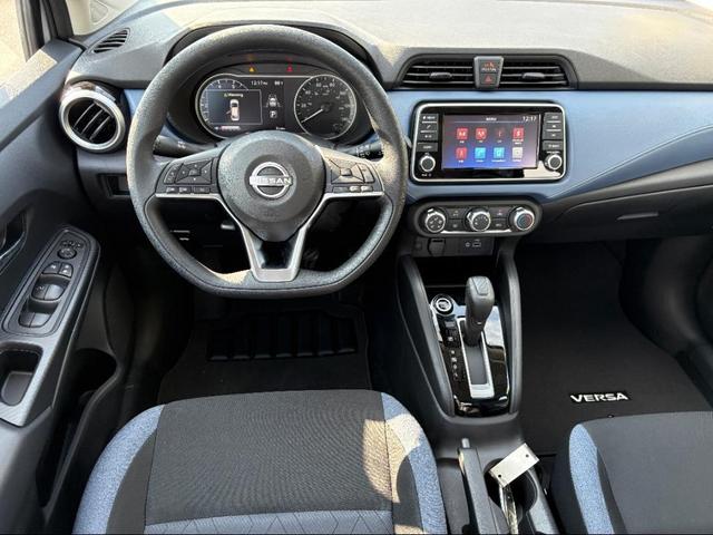 Photo of 2025 Gray Sky Pearl Nissan Versa