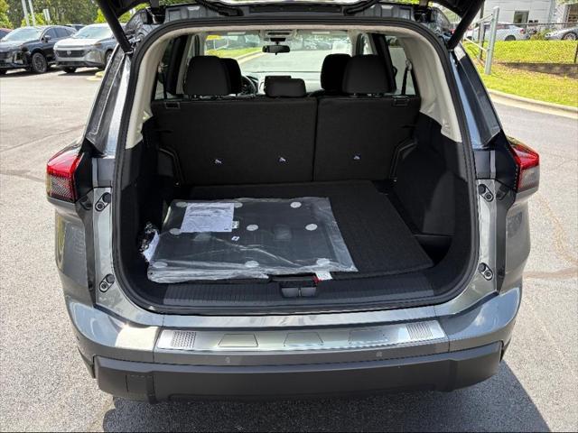 Photo of 2025 Gun Metallic Nissan Rogue
