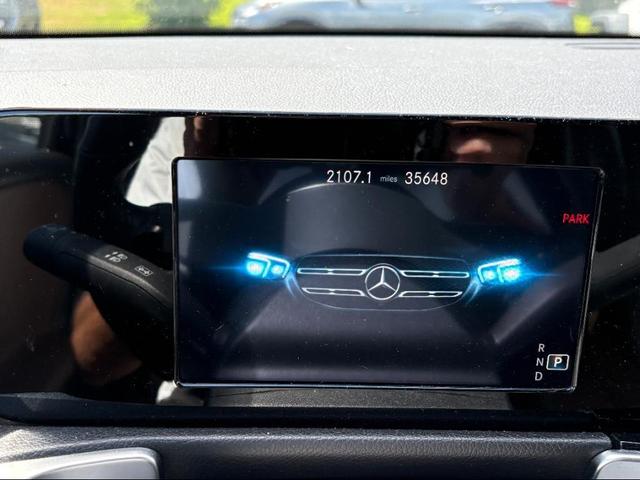 Photo of 2021 Night Black Mercedes-Benz GLB 250