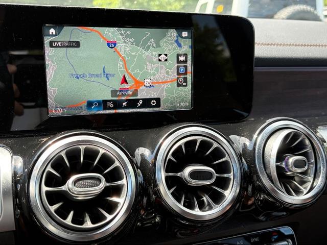 Photo of 2021 Night Black Mercedes-Benz GLB 250