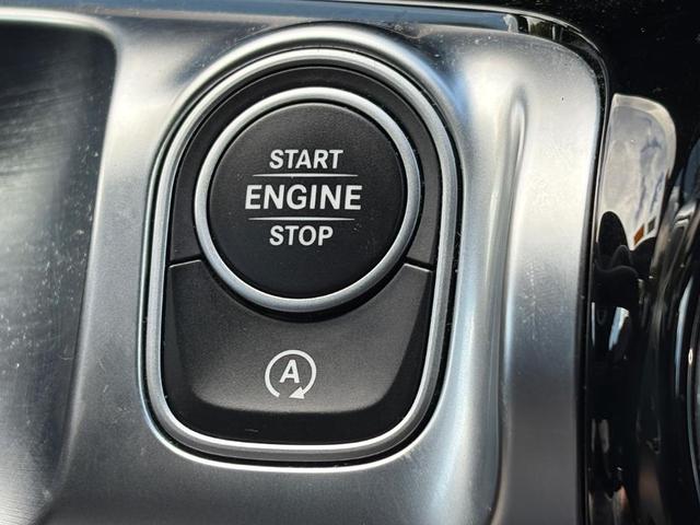 Photo of 2021 Night Black Mercedes-Benz GLB 250