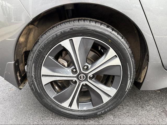 Photo of 2020 Gun Metallic Nissan Leaf