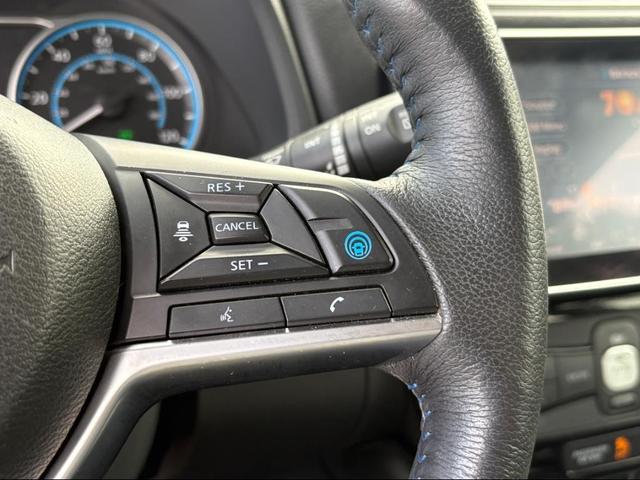 Photo of 2020 Gun Metallic Nissan Leaf