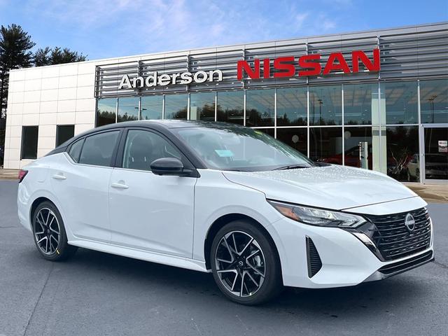 Photo of 2025 Aspen White Tricoat/Super Black Nissan Sentra