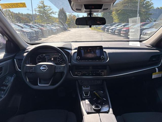 Photo of 2026 Super Black Nissan Rogue