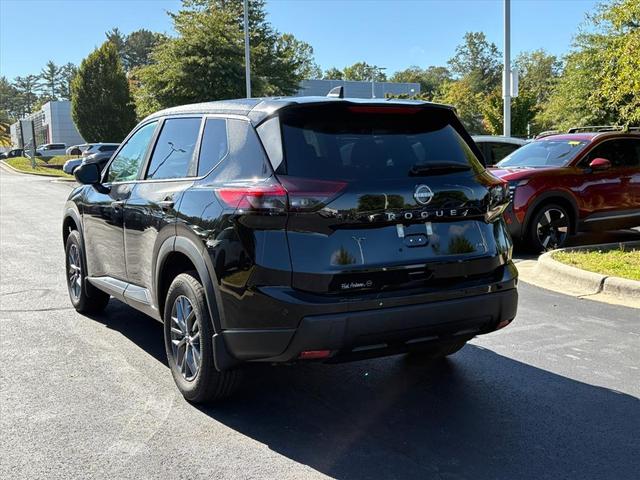 Photo of 2026 Super Black Nissan Rogue