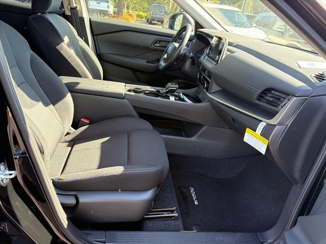 Photo of 2026 Super Black Nissan Rogue